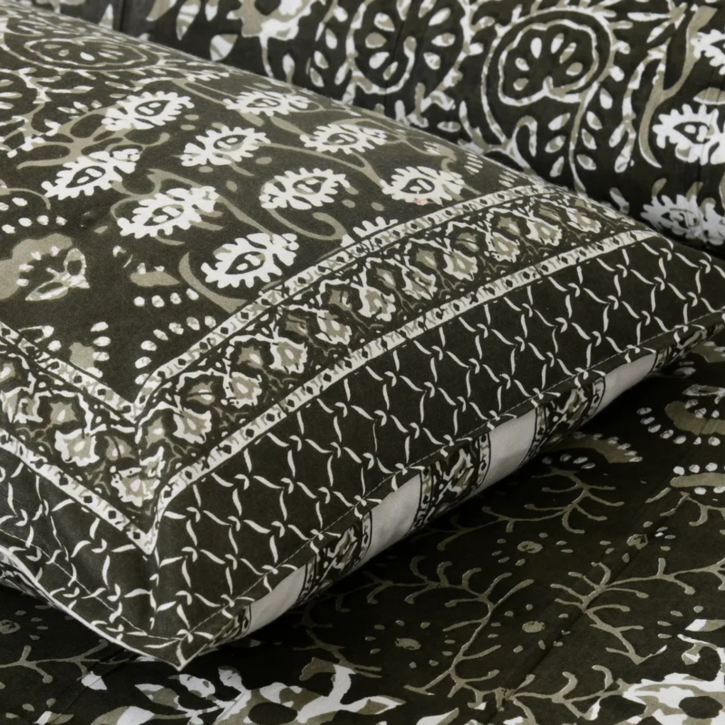 Jaipuri Rajasthani Cotton 1 King Size Bed Sheet with 2 Pillow Cover